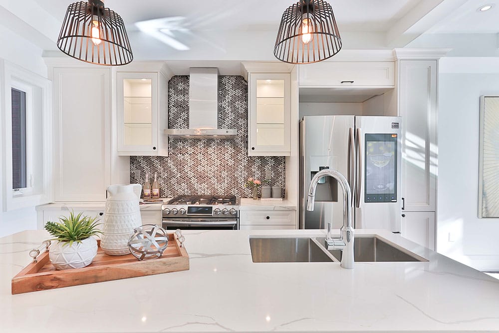 American White - Edenza Cabinets